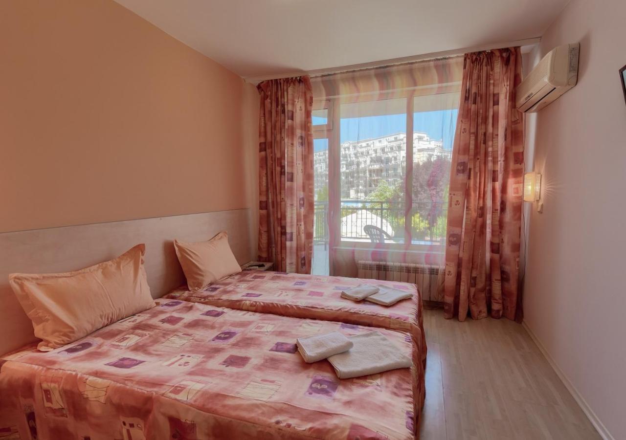Hotel Fantastiko Ravda 라브다 외부 사진