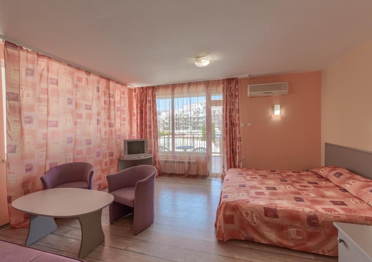 Hotel Fantastiko Ravda 라브다 외부 사진
